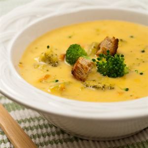 0007068 Gofoods Premium Broccoli Cheese Soup 300 2